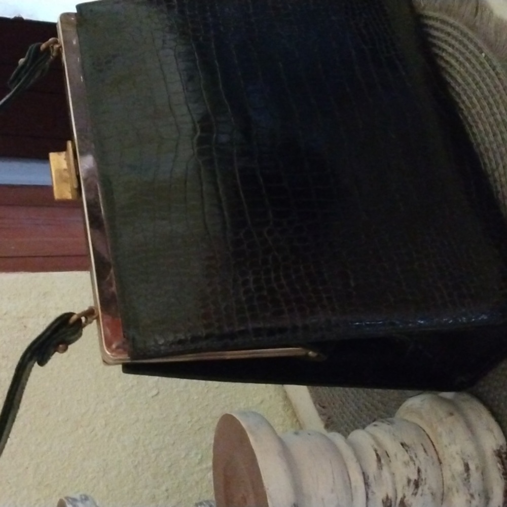 purse - Picture 2 of 7